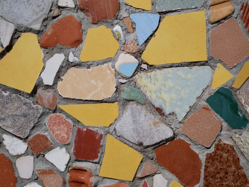 Il Bello del Non Finito: Perché i Creativi Italiani Stanno Abbracciando l'Incompletezza